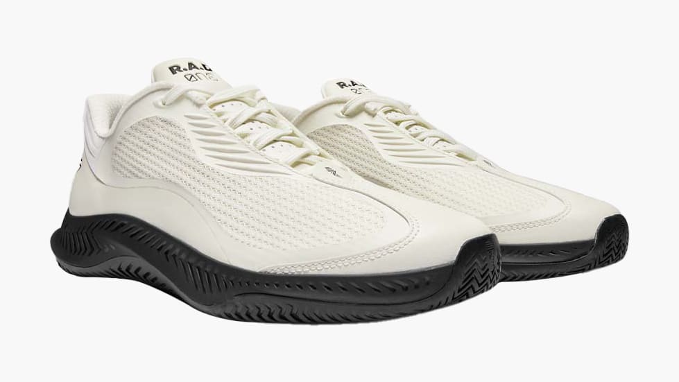 White hot sale fitness shoes